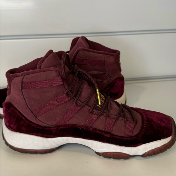AIR JORDAN 11 RETRO GG HEIRESS 'VELVET' size 5Y - Picture 7 of 8